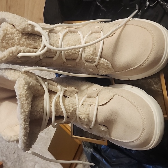 Sorel Explorer Next Joan - Picture 3 of 5